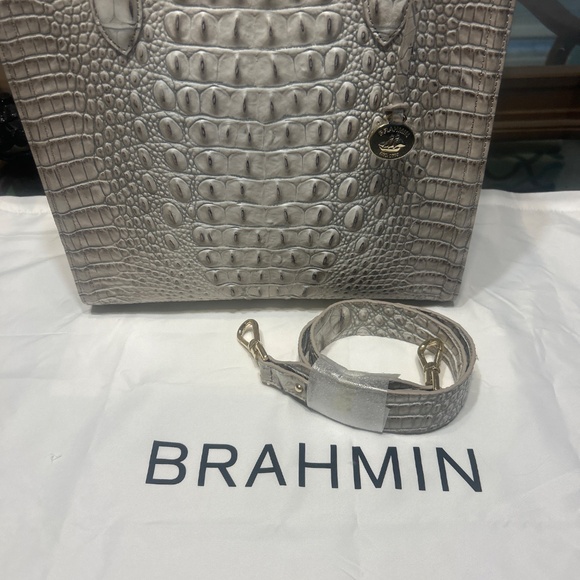 BRAHMIN CAROLINE FAIREST GREY MELBOURNE LEATHER PURSE - Picture 2 of 4